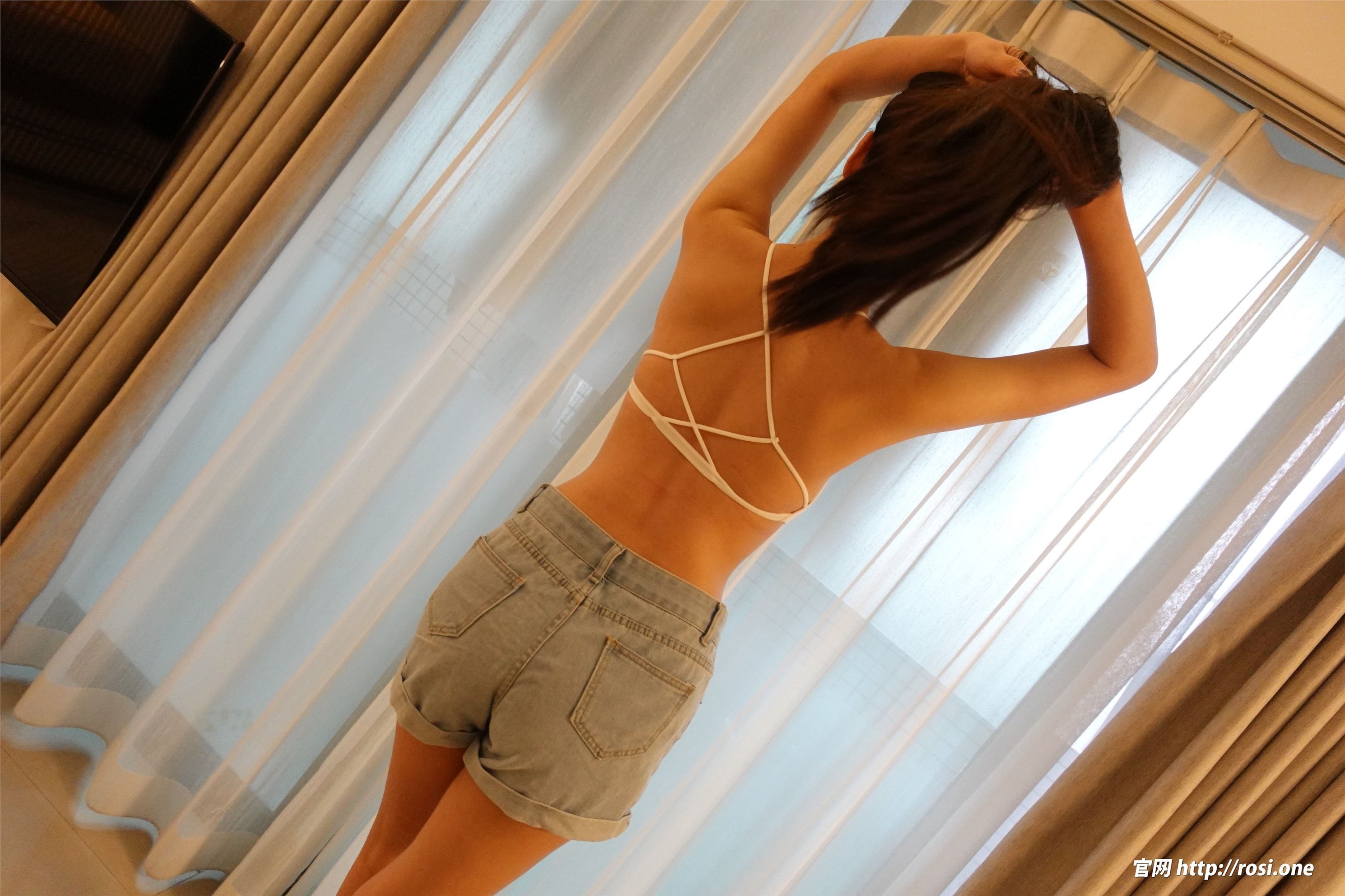 ROSI写真 2022.08.04 NO.3895